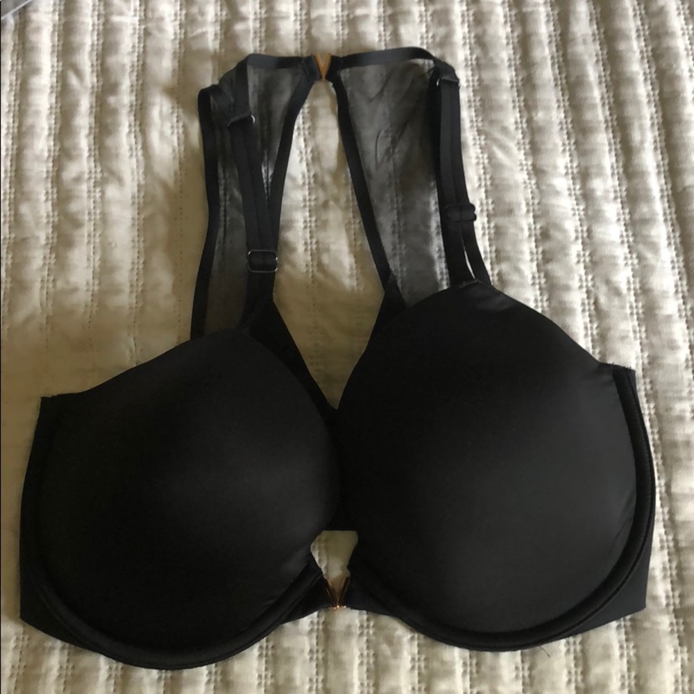 34 DDD Victoria Secret Bra